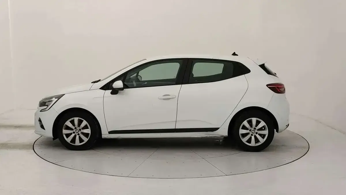 Usata Renault Clio Business 86 CV (63 kW) 2021 Bianco Utilitaria