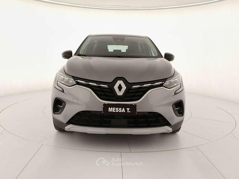 Käytetty Renault Captur Intens 160 HP (117 kW) 2021 Harmaa Katumaasturi