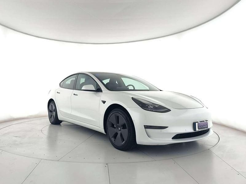 Bianco Usata 2021 Tesla Model 3 Tre volumi | 28.990 € (Buon prezzo) - Immagine 1/4