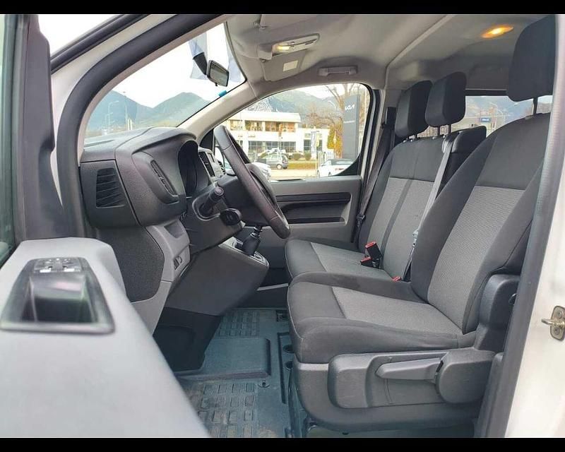 Usata Citroën Jumpy 140 CV (102 kW) 2022 Bianco Monovolume