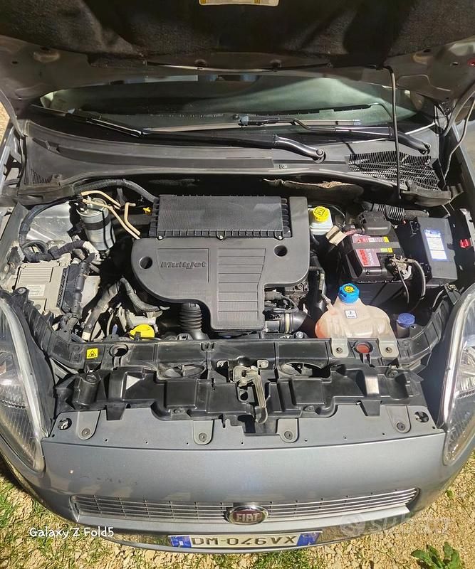 Usata Fiat Grande Punto 90 CV (66 kW) 2008 Grigio Utilitaria