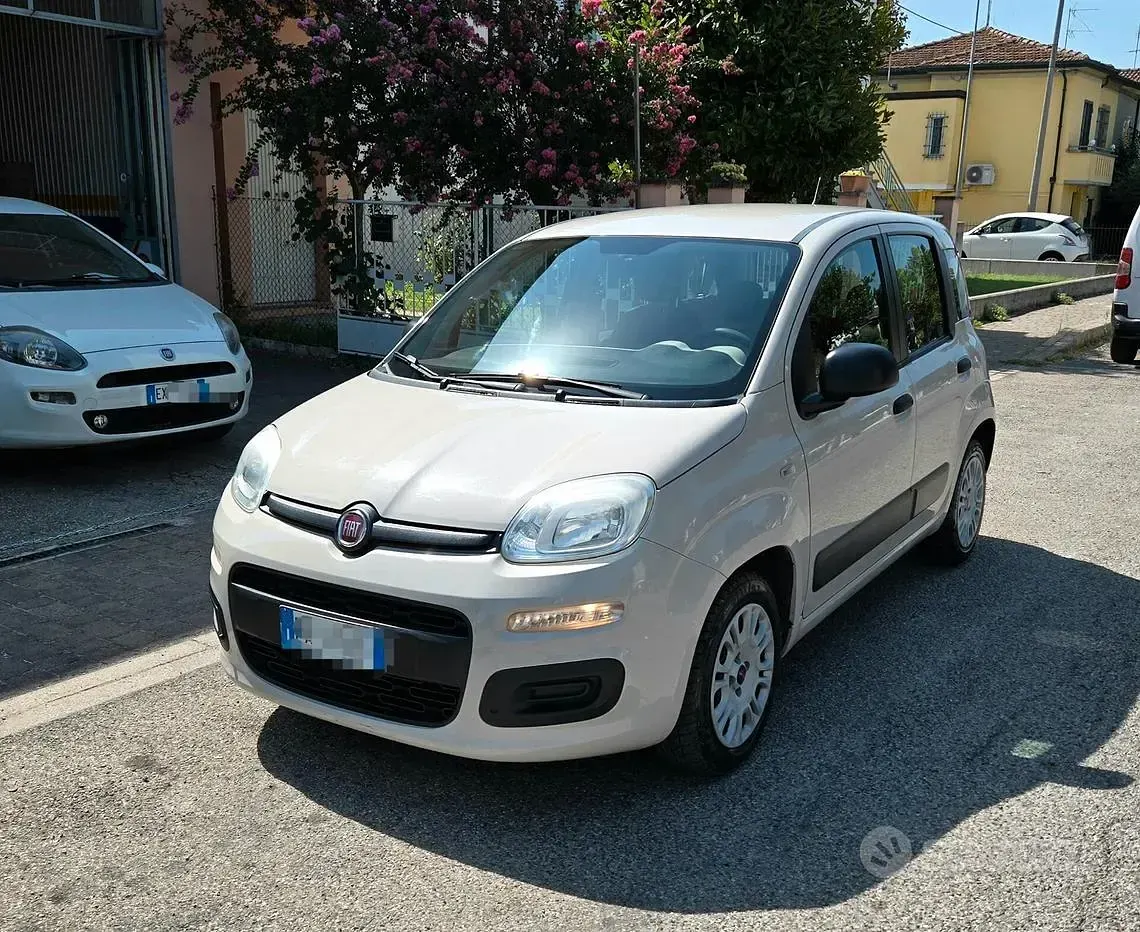 Usata Fiat Panda Easy 69 CV (50 kW) 2015 Beige Utilitaria