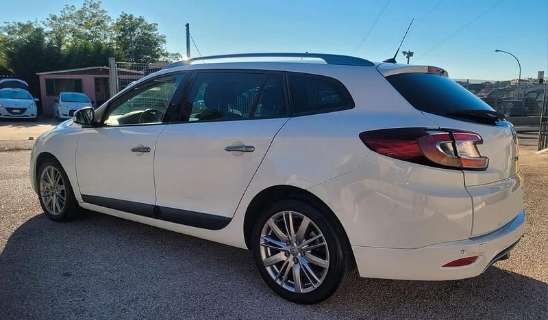 Usata Renault Mégane GT Line GT-Line 110 CV (80 kW) 2011 Bianco Station wagon