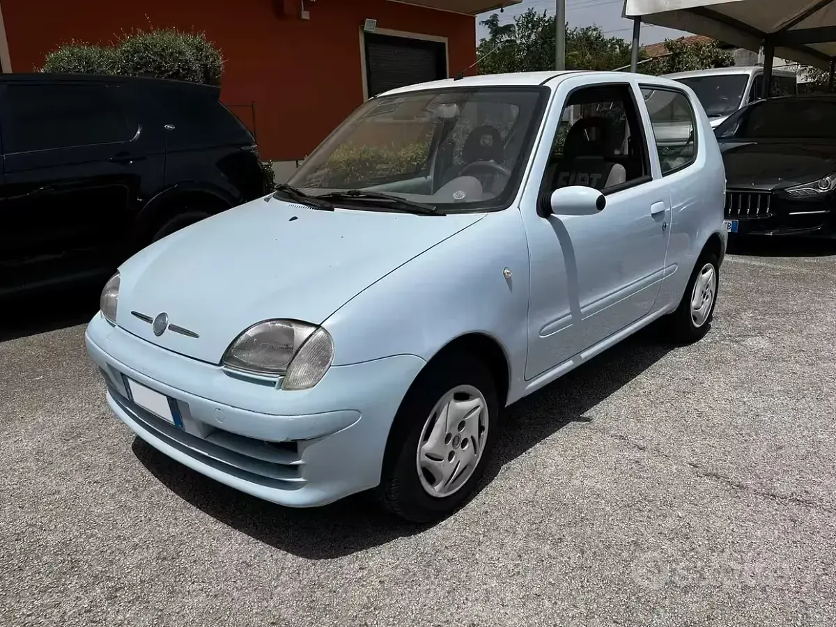 Usata Fiat 600 Active 54 CV (39 kW) 2008 Bluazzurro Utilitaria