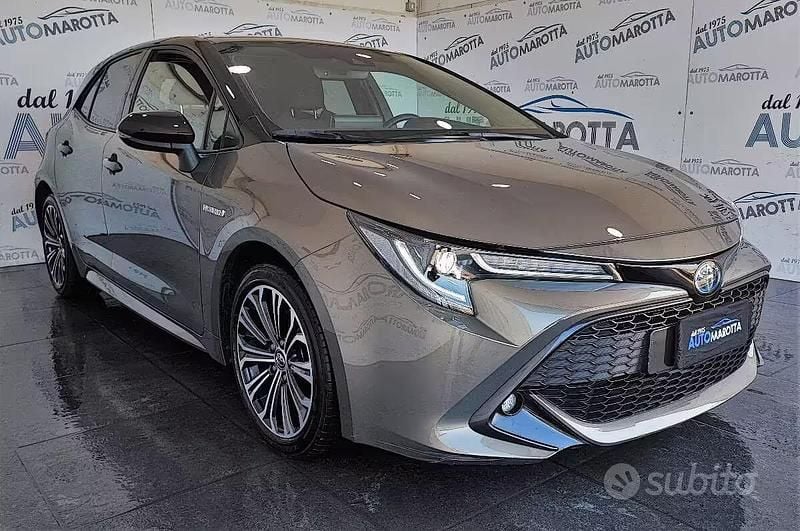 Usata Toyota Corolla Style 155 CV (114 kW) 2020 Bronzo Berlina