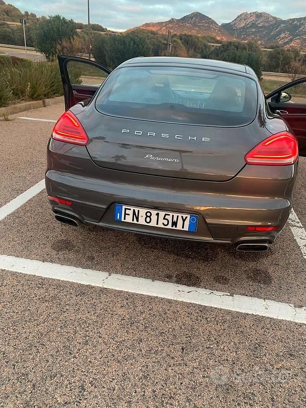 Usata Porsche Panamera Diesel 300 CV (220 kW) 2015 Grigio Utilitaria