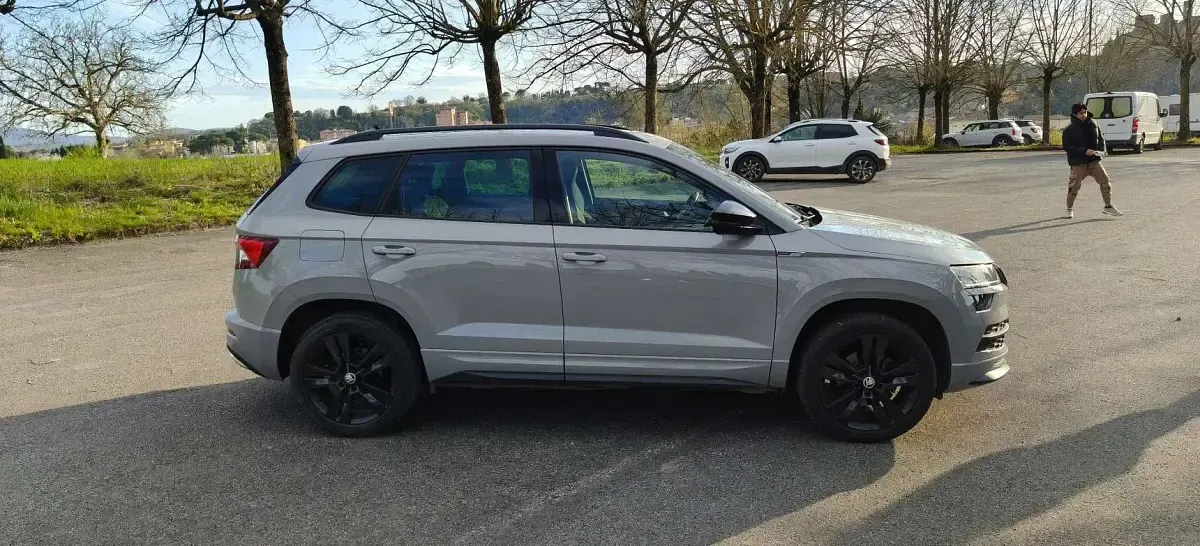 Usata Skoda Karoq SportLine 116 CV (85 kW) 2020 Grigio SUV