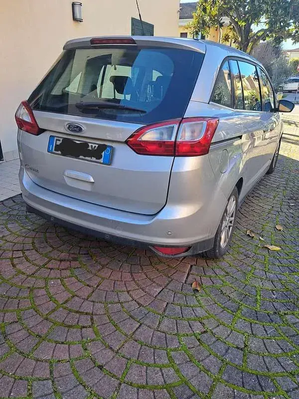 Usata Ford Grand C-Max Titanium 116 CV (85 kW) 2012 Monovolume