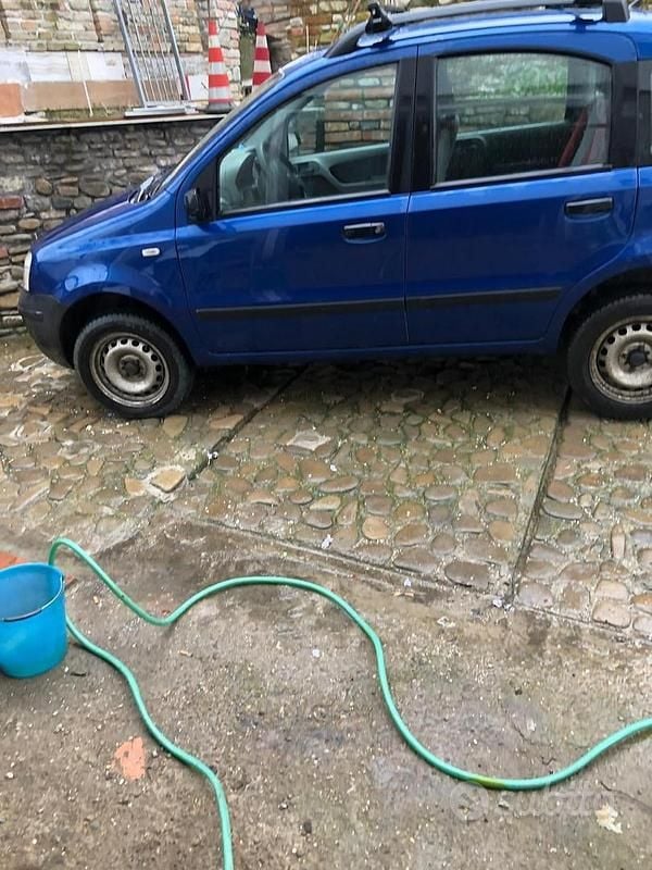 Usata Fiat Panda 4x4 69 CV (50 kW) 2005 Utilitaria