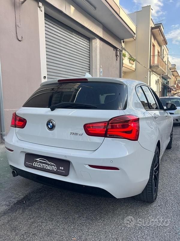 Usata BMW 118 Sport Line 149 CV (109 kW) 2015 Bianco Utilitaria