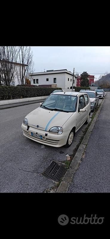 Usata Fiat 600 Anniversary 54 CV (39 kW) 2008 Bianco Berlina