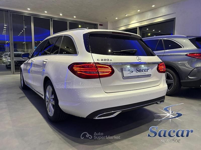 Usata Mercedes C220 194 CV (142 kW) 2019 Bianco Station wagon