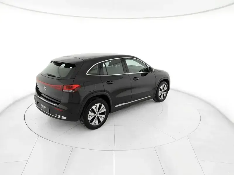 Usata Mercedes EQA250+ Edition 139 kW (190 CV) 2022 Nero SUV