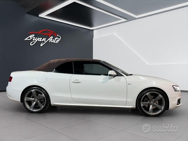 Usata Audi A5 Cabriolet Comfort 160 CV (117 kW) 2011 Bianco Cabrio