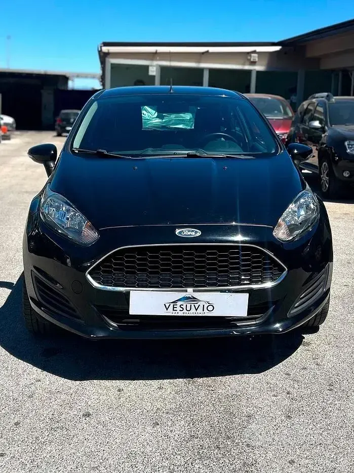 Usata Ford Fiesta Titanium 95 CV (69 kW) 2017 Nero Utilitaria