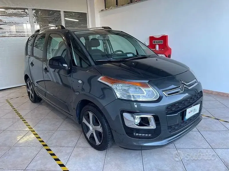 Usata Citroën C3 Picasso Feel 101 CV (74 kW) 2017 Grigio Monovolume