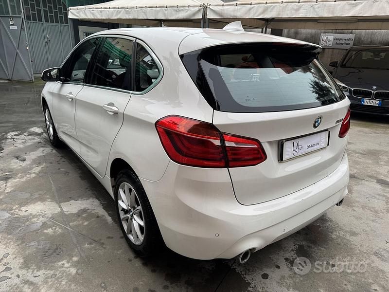 Usata BMW 218 Active Tourer 150 CV (110 kW) 2019 Bianco Monovolume