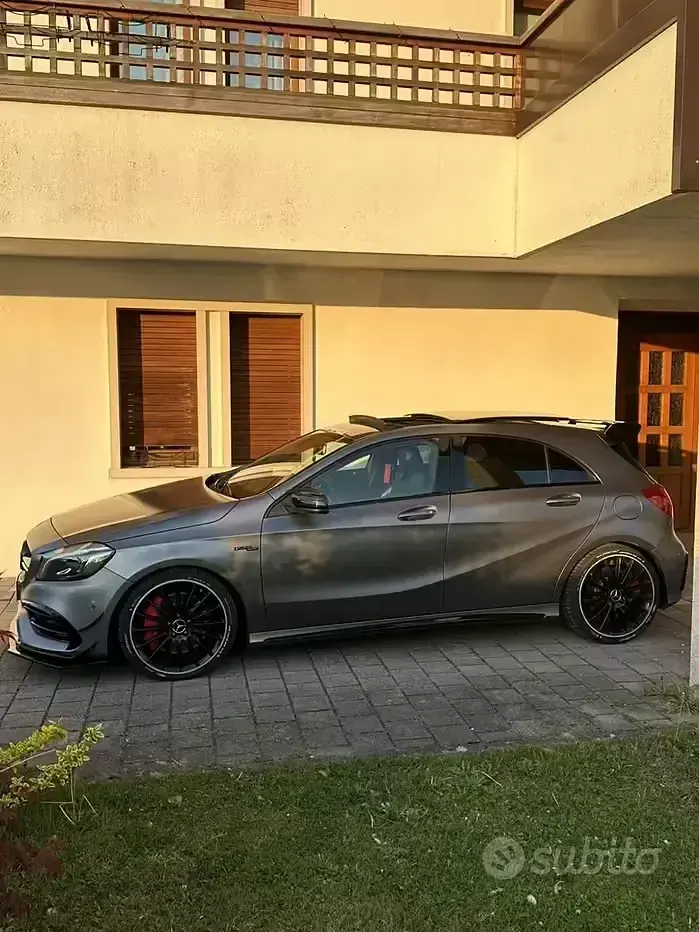 Usata Mercedes A45 AMG AMG 381 CV (280 kW) 2018 Grigio Utilitaria