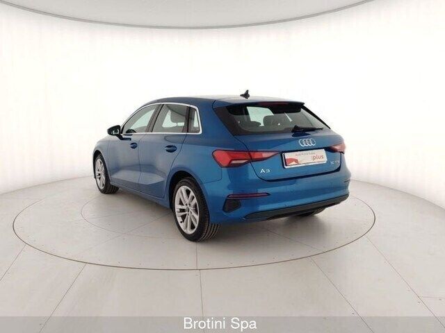 Usata Audi A3 Business 116 CV (85 kW) 2021 Blu Berlina