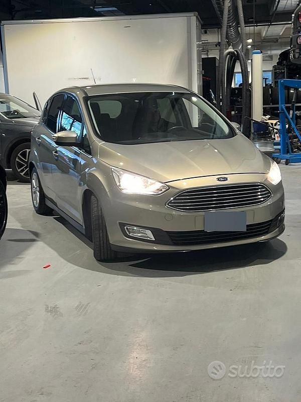 Usata Ford C-MAX Titanium X 125 CV (91 kW) 2015 Verde Monovolume