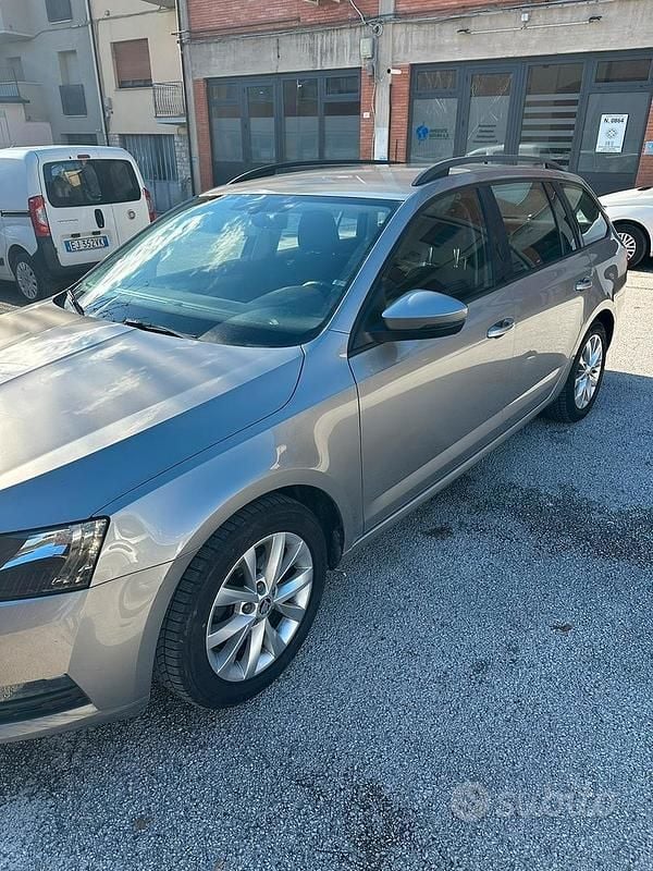 Usata Skoda Octavia G-TEC 2017 Station wagon