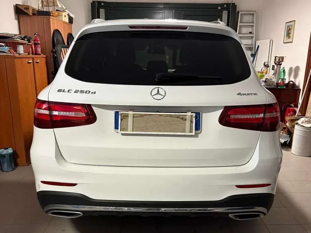 Usata Mercedes GLC250 Premium 204 CV (150 kW) 2018 Bianco SUV