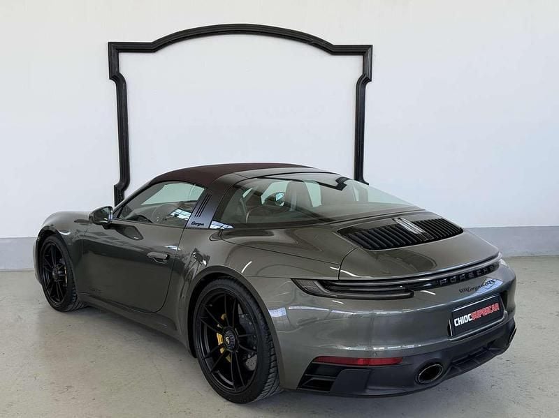 Usata Porsche 992 480 CV (353 kW) 2022 Grigio Cabrio