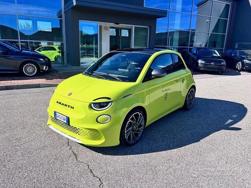 Usata Abarth 500e Turismo 47 kW (64 CV) 2023 Grigio Utilitaria