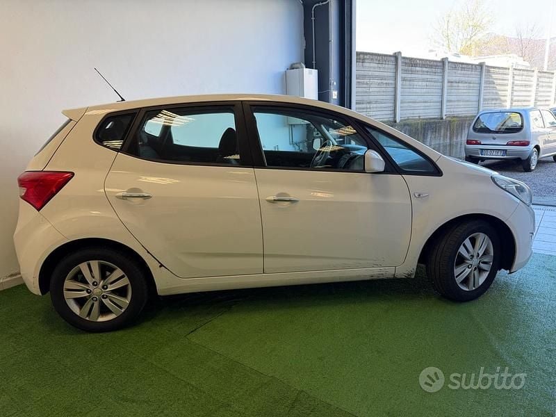 Usata Hyundai ix20 Style 90 CV (66 kW) 2012 Bianco Utilitaria