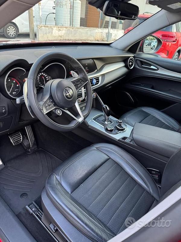Usata Alfa Romeo Stelvio 210 CV (154 kW) 2018 Rosso SUV