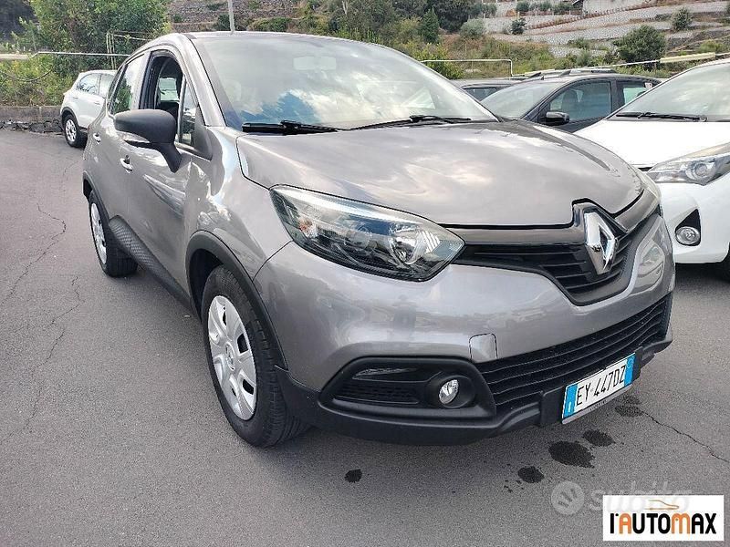Bianco Usata 2015 Renault Captur SUV | 8500 € (Ottimo prezzo) - Immagine 1/4