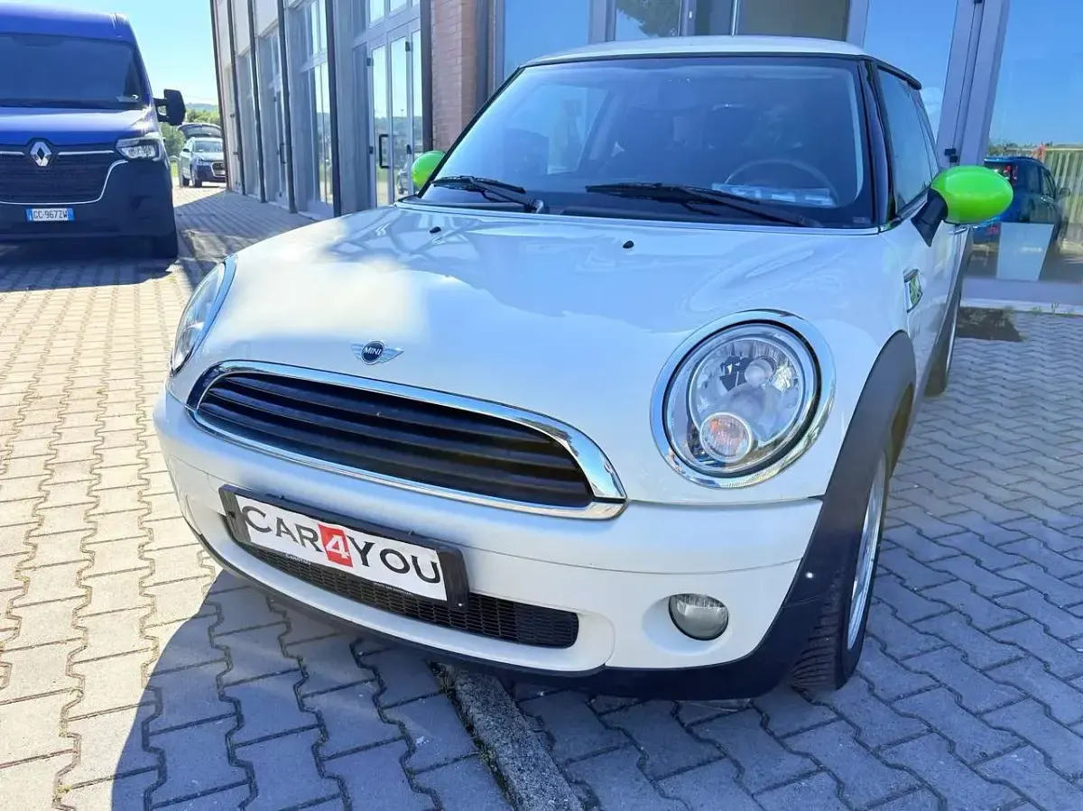 Usata Mini ONE 75 CV (55 kW) 2010 Bianco Utilitaria