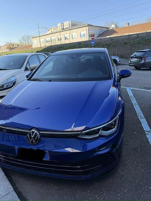 Usata VW Golf VIII R-line 150 CV (110 kW) 2022 Berlina