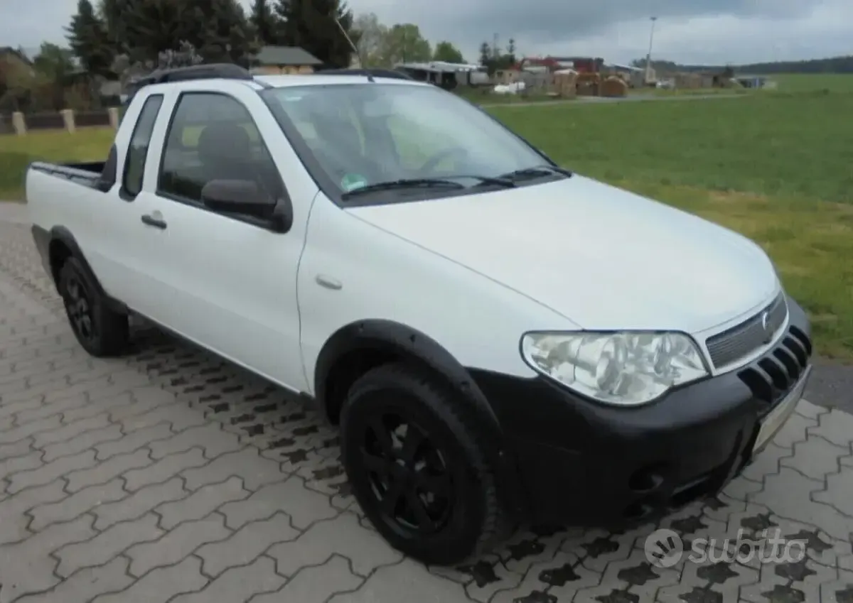 Usata Fiat Strada 84 CV (61 kW) 2008 Pick-up