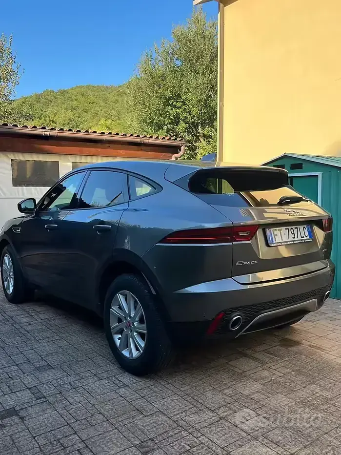 Usata Jaguar E-Pace 150 CV (110 kW) 2019 Grigio SUV