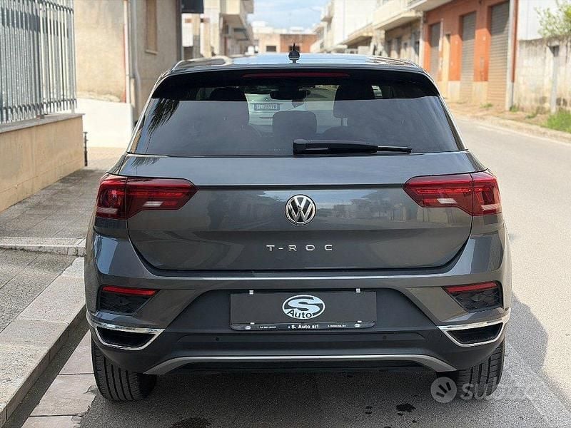 Usata VW T-Roc Advance 116 CV (85 kW) 2018 Grigio SUV