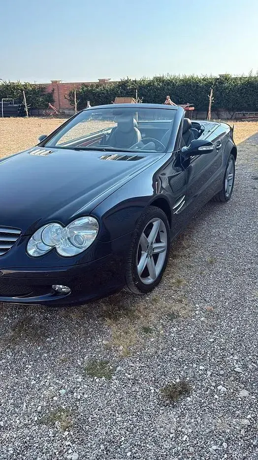 Usata Mercedes SL500 306 CV (225 kW) 2002 Blu Cabrio