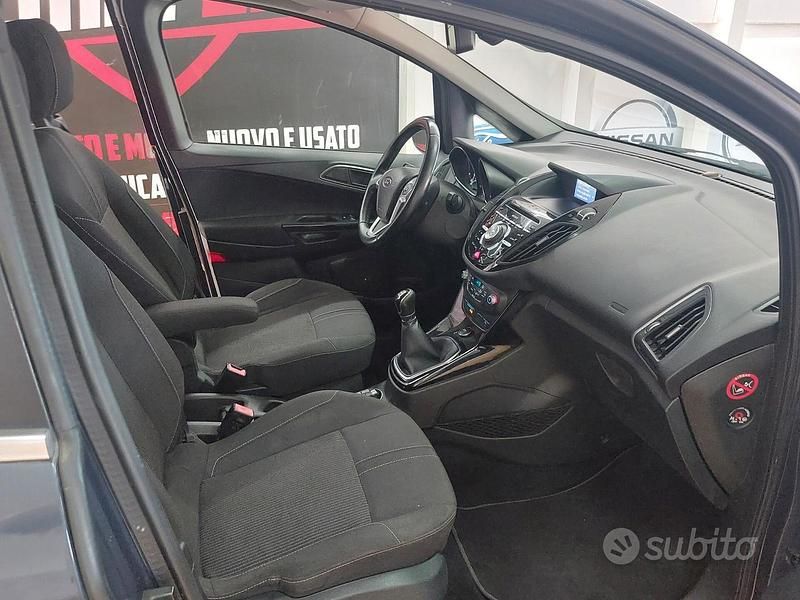Usata Ford B-MAX Titanium 95 CV (69 kW) 2012 Blu Monovolume