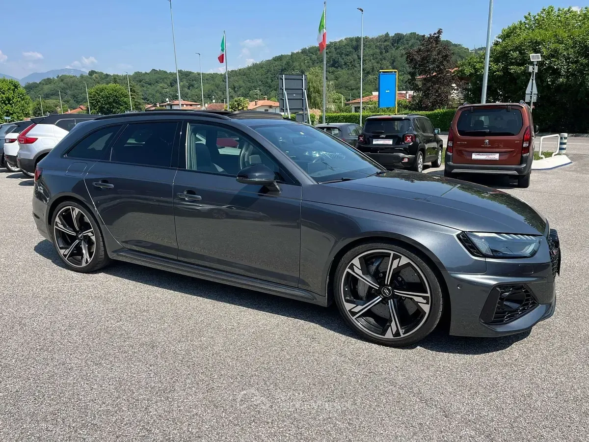 Usata Audi RS4 450 CV (330 kW) 2020 Grigio Station wagon