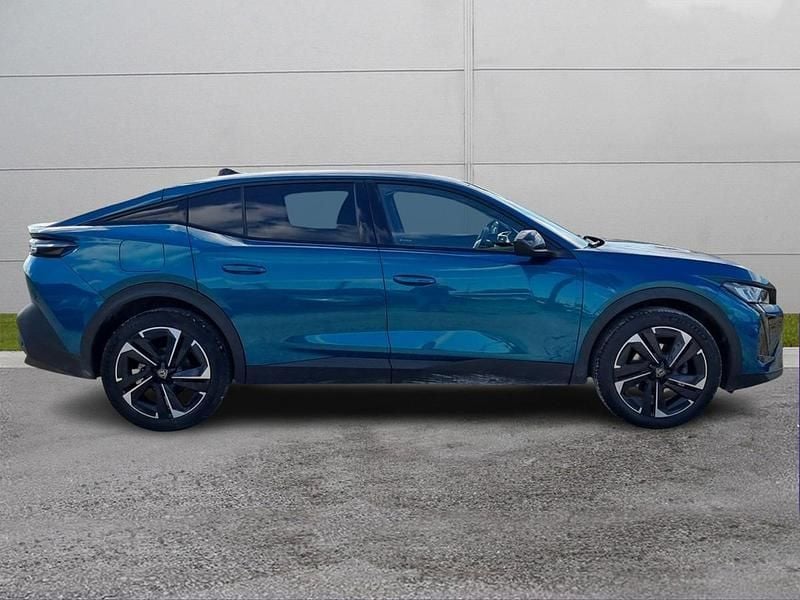 Usata Peugeot 408 GT 131 CV (96 kW) 2023 Blu metallizzato Berlina