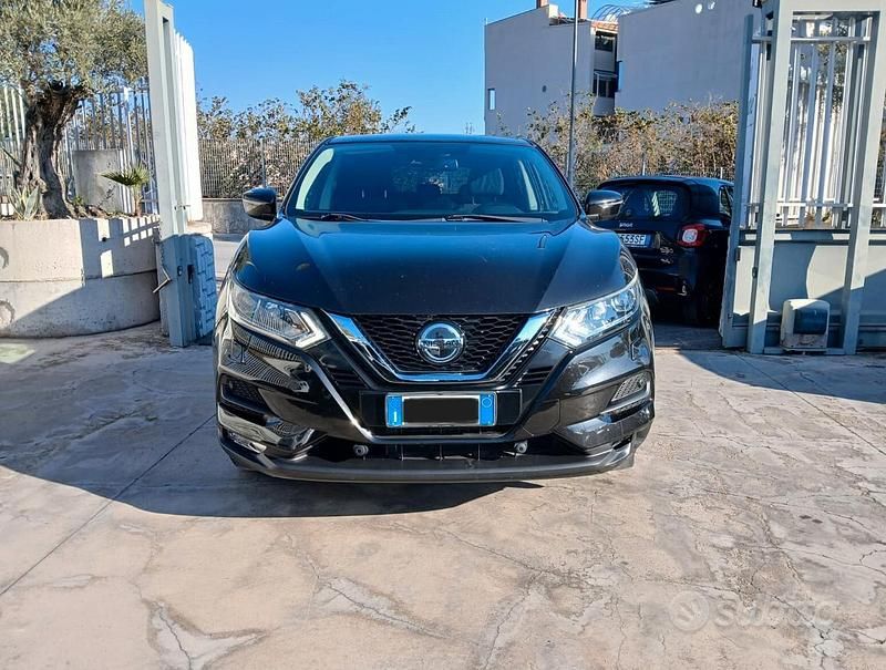 Nero Usata 2018 Nissan Qashqai Acenta SUV | 15.500 € (Buon prezzo) - Immagine 1/4