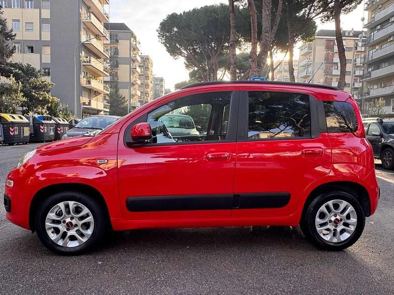 Rosso Usata 2019 Fiat Panda Lounge Due volumi | 9500 € (Buon prezzo) - Immagine 1/4