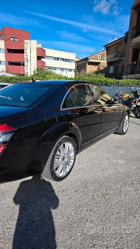 Usata Mercedes S320 235 CV (172 kW) 2008 Nero Berlina