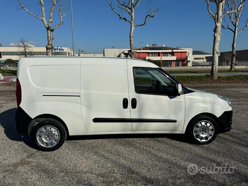 Usata Fiat Doblò 2015 Bianco Monovolume