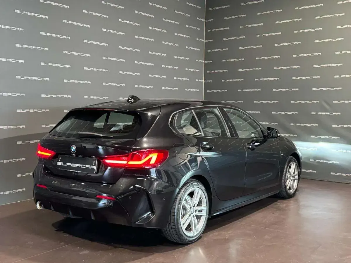 Usata BMW 116 M Sport 116 CV (85 kW) 2020 Nero Utilitaria