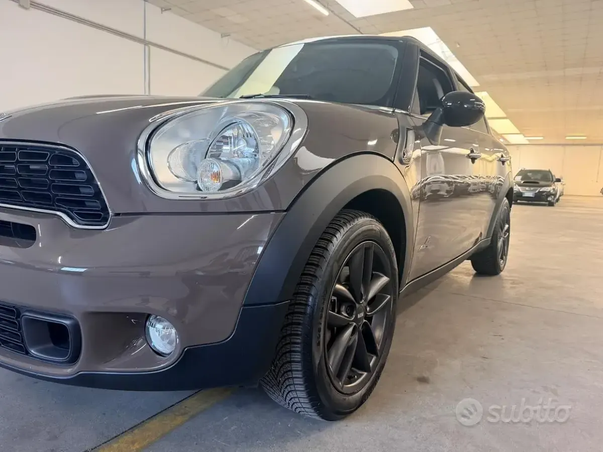 Usata Mini Cooper SD Countryman 143 CV (105 kW) 2012 Marrone SUV