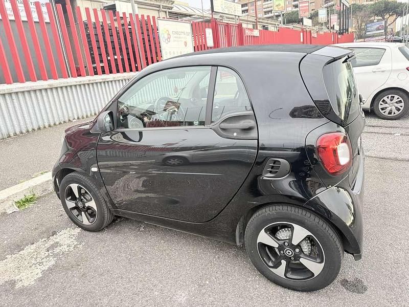 Usata Smart ForTwo Coupé Prime 41 kW (56 CV) 2022 Utilitaria