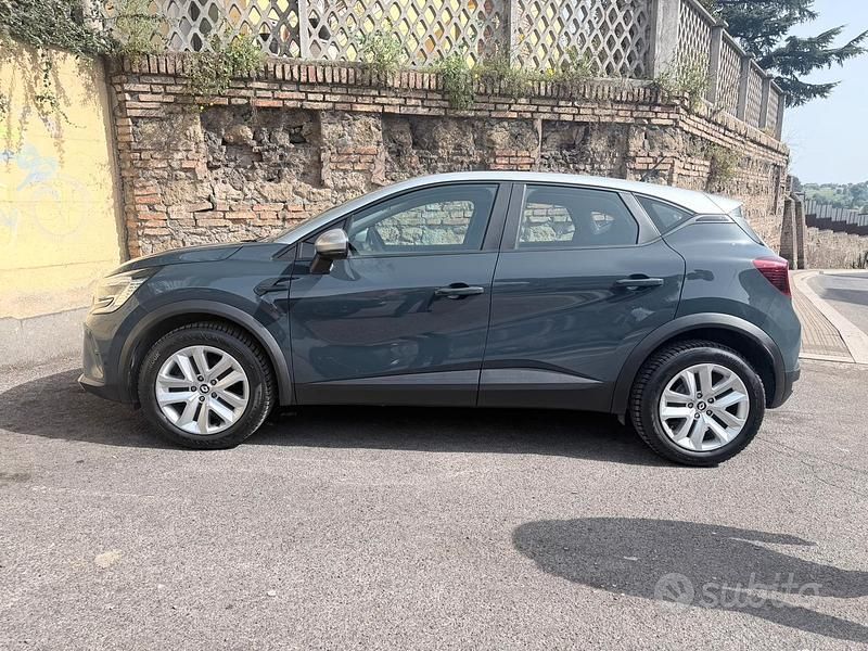 Occasion Renault Captur 91 ch (66 kW) 2023 Gris SUV