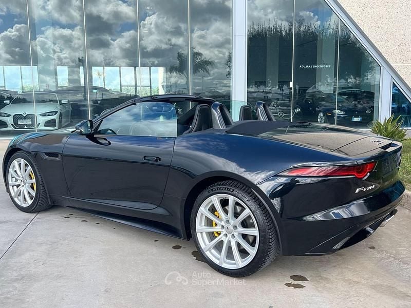 Usata Jaguar F-Type R-Dynamic 300 CV (220 kW) 2017 Nero Cabrio