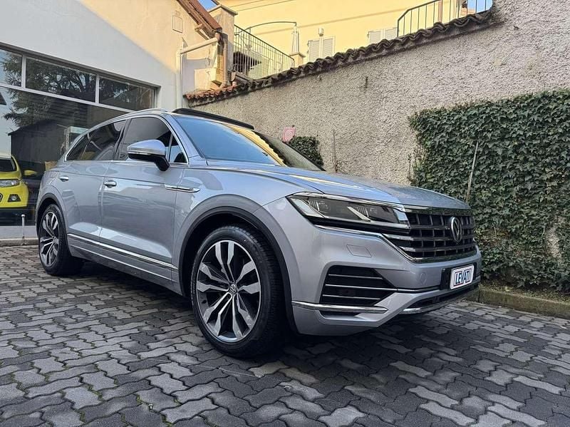Usata VW Touareg Advance 286 CV (210 kW) 2020 Argento SUV